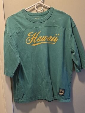 Old Navy Green Short-Sleeve 'Hawaii' Graphic Tee with Yellow Script